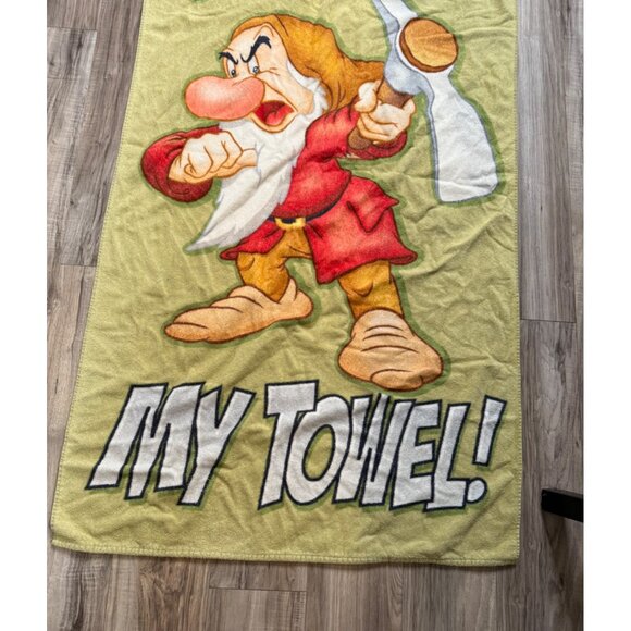 VTG Disney Parks Grumpy "Stay Off My Towel!" Bath Towel Resort Made In Brazil - Picture 5 of 8